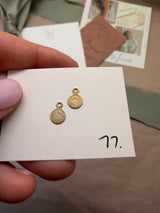 #77 Olivia Necklace / blooper
