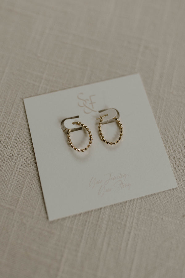 Clara Hoops