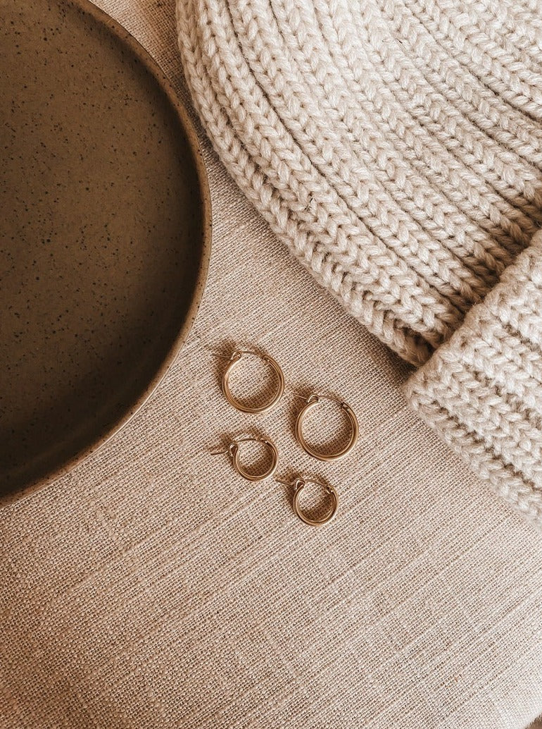lightweight gold hoops